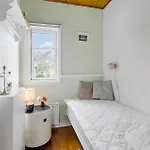 2 Bedroom Cozy In Hébergement de vacances