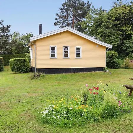 2 Bedroom Cozy In Casa de Férias Allinge-Sandvig