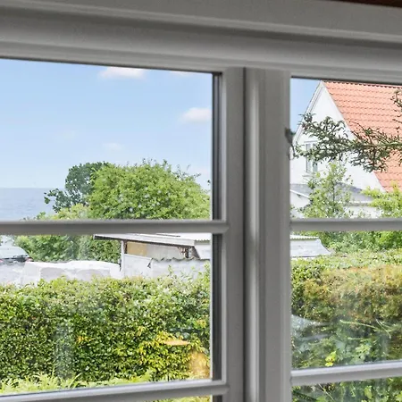 2 Bedroom Cozy In * Allinge-Sandvig